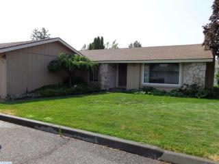 358 Breakwater Ct, Richland, WA 99354-1997