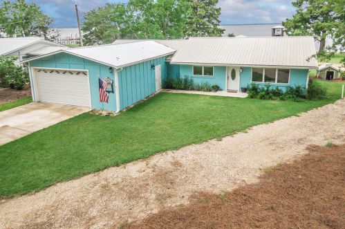 2708 Bay Grove Rd, Freeport, FL 32439-4820