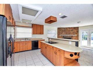 7052 Hennepin Blvd, Orlando, FL 32818-5216