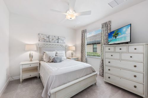2878 Aviamar Cir, Naples FL  34114 exterior