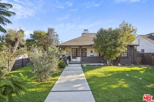 12202 Hartsook St, North Hollywood CA  91601-3961 exterior