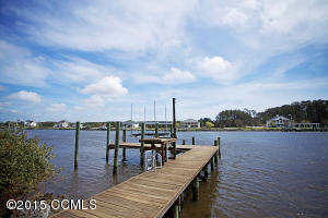 260 Sea Gate Dr, Newport NC  28570-6266 exterior