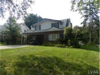 723 Fernwood St, Emmaus, PA 18049-3118