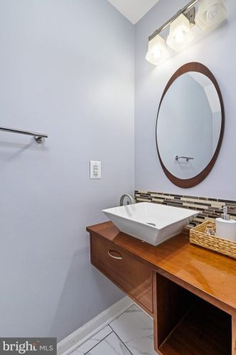 14277 Sonnette Ct, Woodbridge VA  22193-3423 exterior