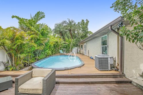 3460 Snowy Egret Ct, Palm Harbor FL  34683-2231 exterior