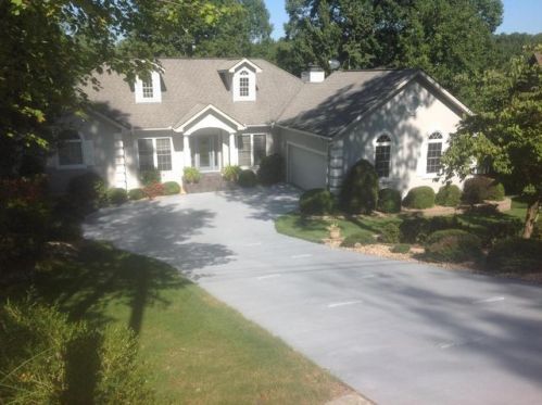 59 Brummel Ln, Crossville, TN 38558-2636