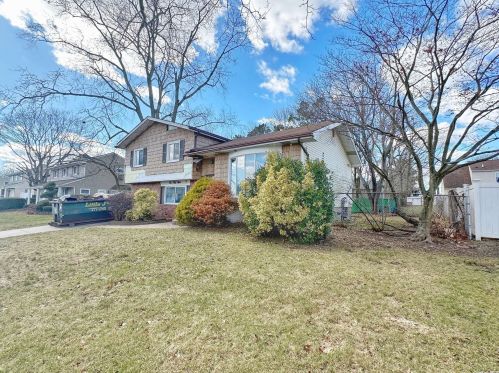 158 Root Ave, Central Islip NY  11722-2837 exterior
