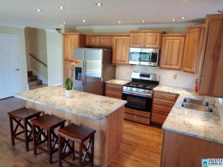 1337 58th St, Birmingham, AL 35222-4131