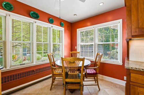 3164 51 Blvd, Milwaukee WI 53216-3236 exterior