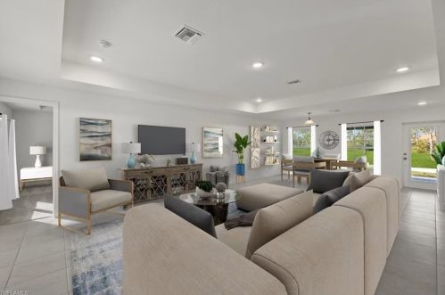 913 6th Ave, Cape Coral FL  33991-2432 exterior