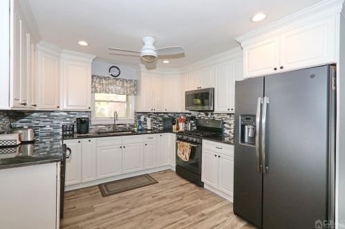 200 Rahway Ave, South Plainfield NJ  07080-3738 exterior