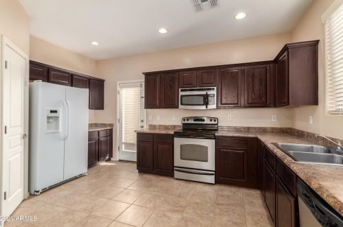 123 Catclaw St, Gilbert AZ 85233-6804 exterior