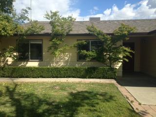 1701 Shasta Ct, Modesto CA  95358-1439 exterior