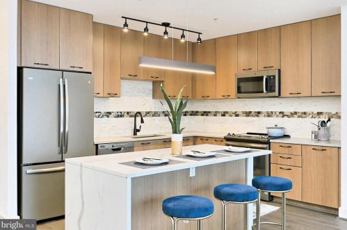 1897 Oracle Way, Herndon VA  20190 exterior