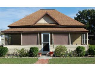 46 Oak Ave, Umatilla, FL 32784-8603