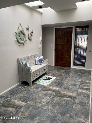 6836 Camino Del Dorado, Tucson, AZ 85715-4743