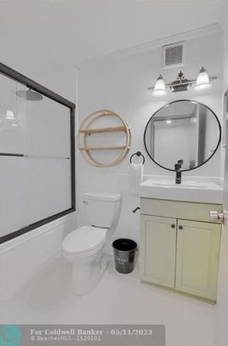 5173 Lake Blvd, Delray Beach FL  33484-4265 exterior