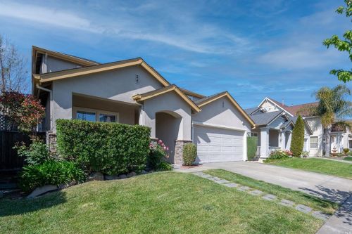 2693 Barndance Ln, Santa Rosa, CA 95407-4579