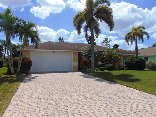 10264 St Patrick Ln, Bonita Springs, FL 34135-7649