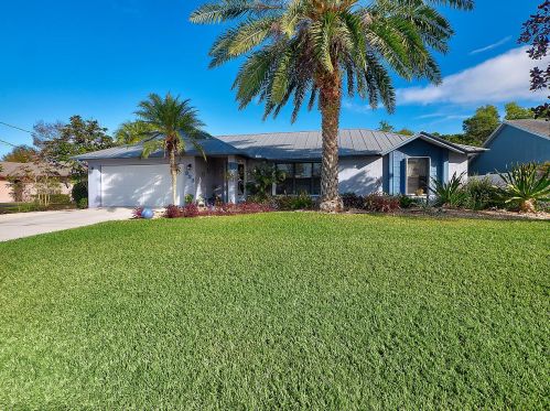 933 Bayfront Ave, Fort Pierce, FL 34983-3911