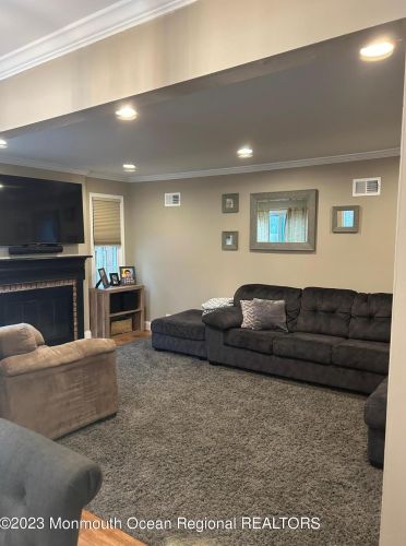 20 Bradford Dr, Old Bridge NJ  08857-3103 exterior