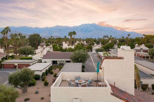 431 Sunningdale Dr, Rancho Mirage CA  92270-1479 exterior