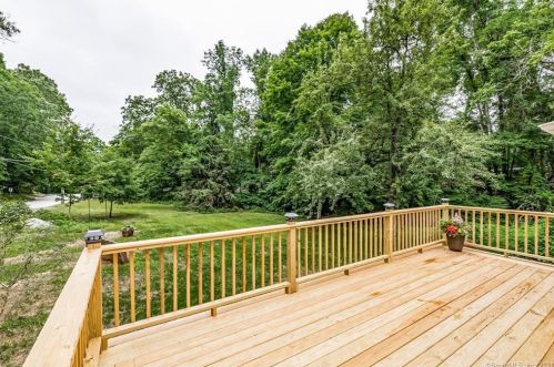 12 Icehouse Rd, Norwich CT  06351-3207 exterior