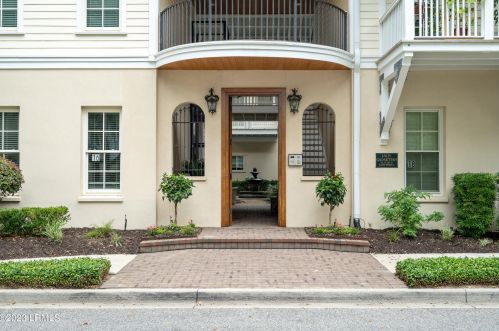 16 Jade St, Beaufort, SC 29907-3611