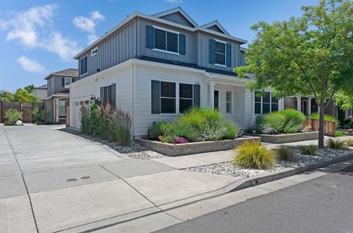 2346 Andre Ln, Santa Rosa, CA 95403-7896