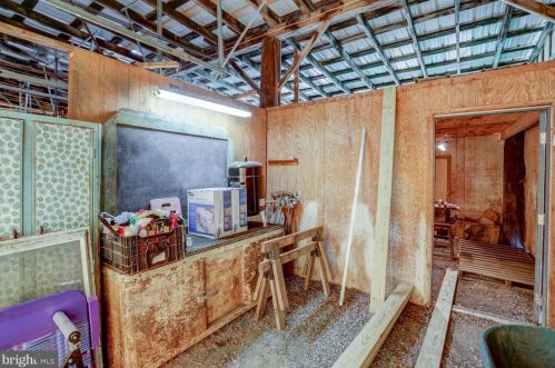 210 Hoernerstown Rd, Hummelstown PA  17036-9503 exterior