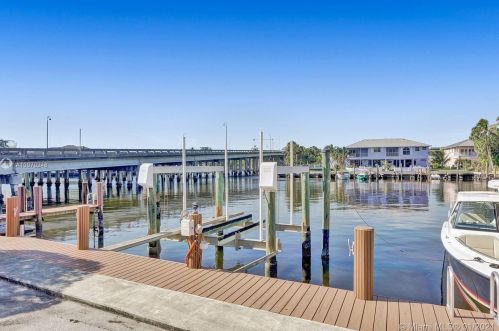1700 Ocean Blvd, Delray Beach FL  33483-6554 exterior