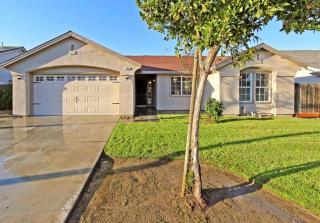 540 Pepper Dr, Hanford, CA 93230-1389