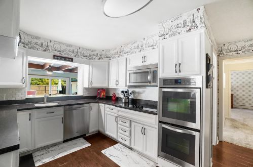 3164 Park St, Darbydale OH  43123-3299 exterior