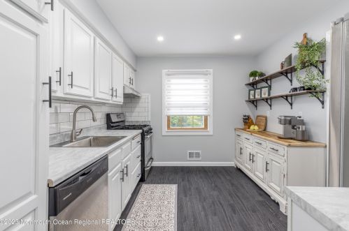 2 Teal Pl, Berkeley Township NJ  08721-1620 exterior