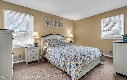 19 Conifer St, Wall Township NJ  07731-2620 exterior