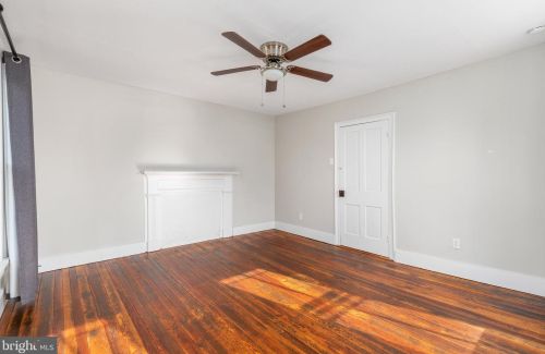 284 Massanutten St, Strasburg VA  22657-2301 exterior