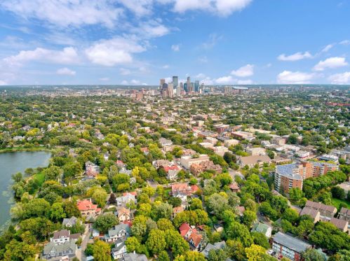 2867 James Ave, Minneapolis MN 55411-1238 exterior