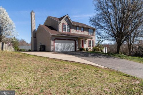 11801 Clarence Dr, Fredericksburg, VA 22407-1780