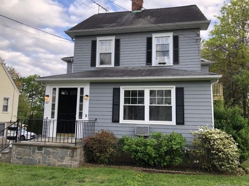 82 Pine Hill Ave, Stamford, CT 06906-1515