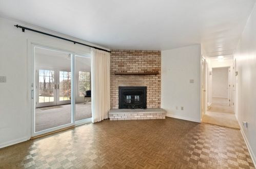 1 Royal Oaks Dr, North Charleroi PA  15022-3329 exterior