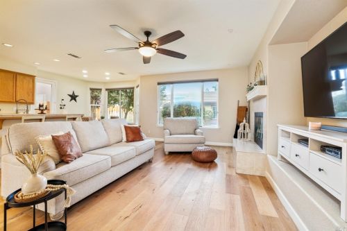 1125 Valley Glen Dr, Liberty Farms CA  95620-4835 exterior