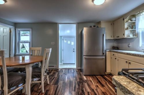 114 New Haven Ave, Derby CT 06418-2161 exterior