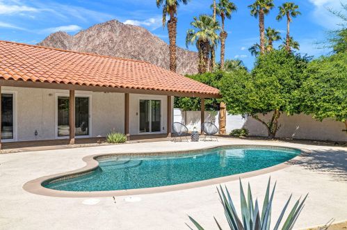 48890 Eisenhower Dr, La Quinta CA  92253-6223 exterior