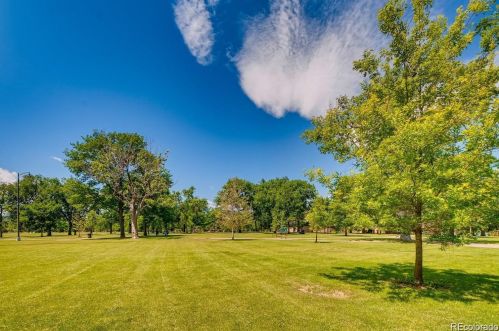 800 Franklin St, Denver CO 80205-3324 exterior