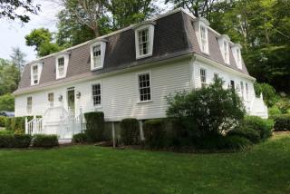 216 Noank Rd, Mystic, CT 06355-2438