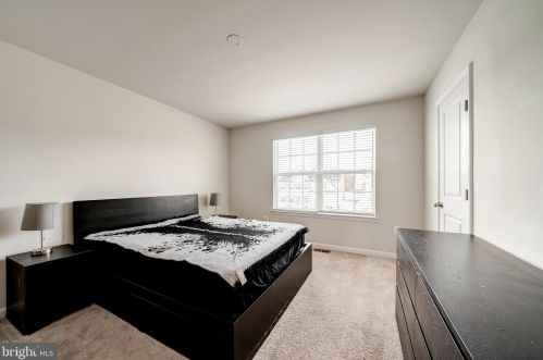 15633 Merrily Way, Woodbridge VA  22193-1097 exterior