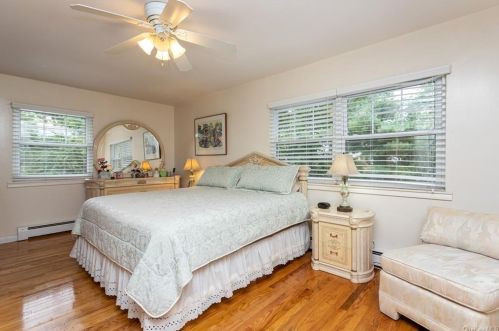 42 Lincoln Pl, White Plains NY  10603-2152 exterior