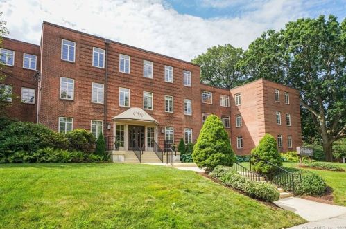 869 Farmington Ave, Hartford CT  06119-1447 exterior