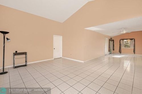 711 207th Ter, Hollywood, FL 33029-3490