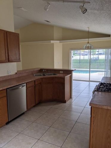 130 Sonja Cir, Davenport FL  33897-7401 exterior